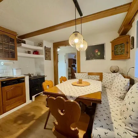 Feriehus Chalet-simmi *