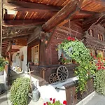 Chalet-simmi Holiday home